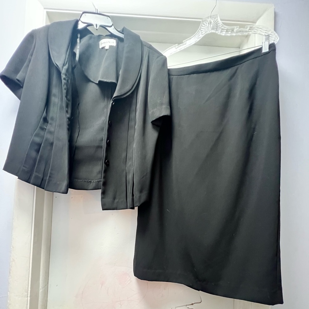 Women’s business suit